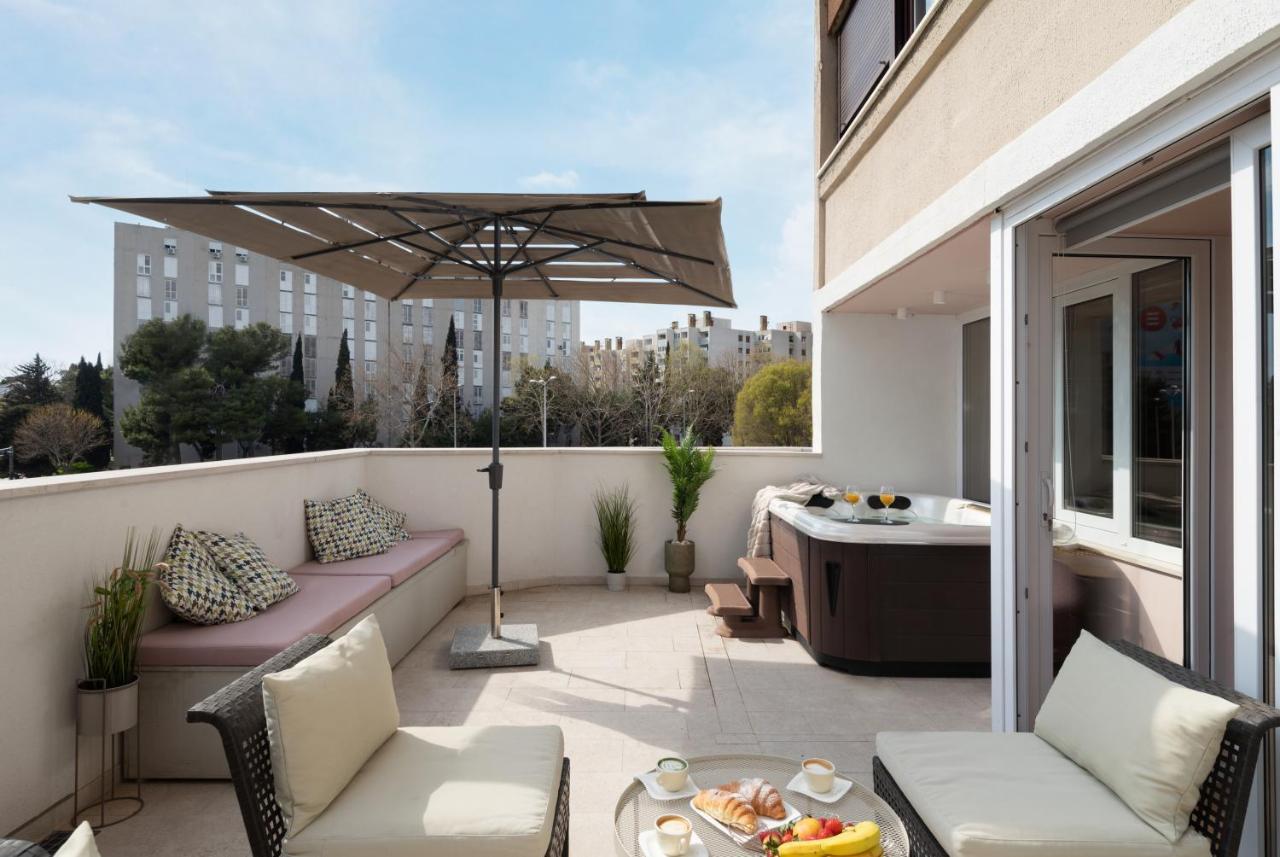 Glow Luxury Apartment With Terrace And Jacuzzi 斯普利特 外观 照片